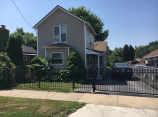 955 Liberty St, Aurora, IL 60505