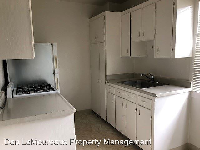 1st image of 153 4th St APT 1
