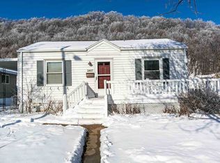 2407 Rhomberg Ave, Dubuque, IA 52001