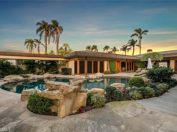 1536 Galaxy Dr, Newport Beach, CA 92660