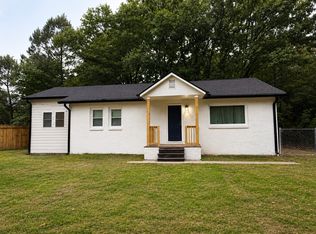 2012 E Williams St, Apex, NC 27539