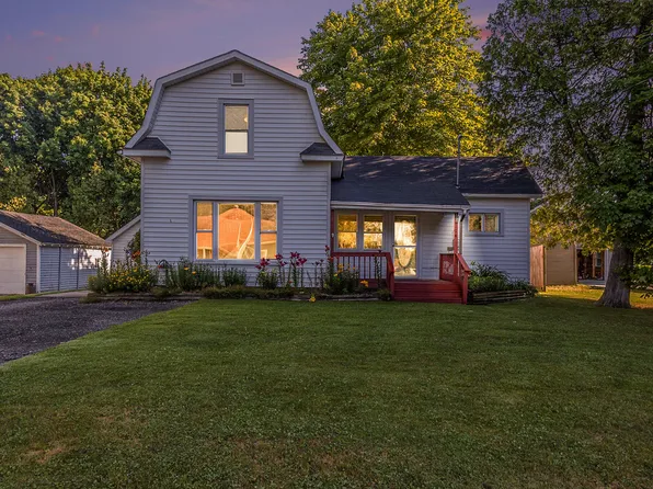 114 W Grant St, Sheridan, MI 48884