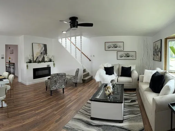 901 South 90th STREET, West Allis, WI 53214