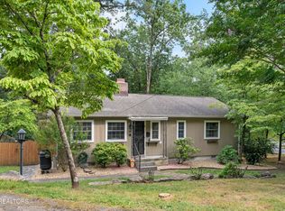 101 Olmstead Ln, Oak Ridge, TN 37830