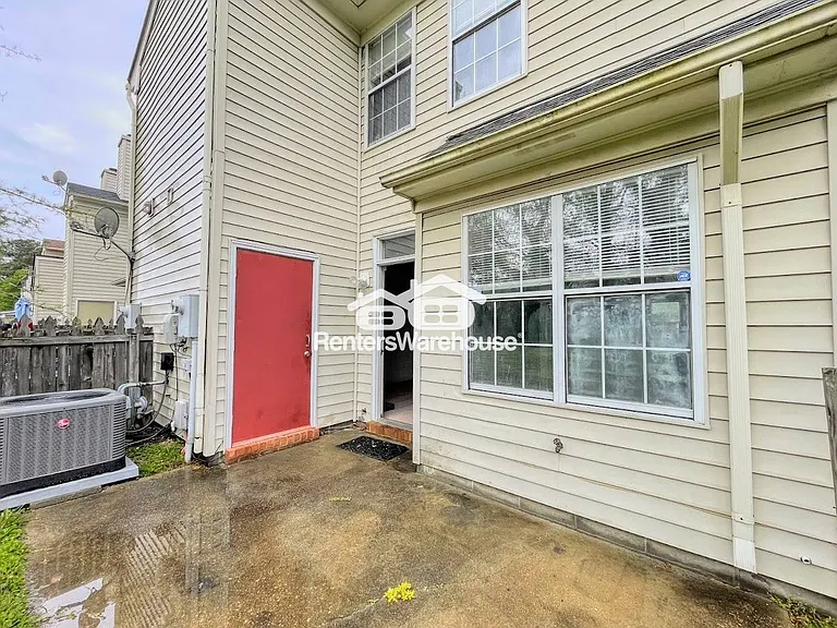 5623 Rivermill Cir — Photo 31