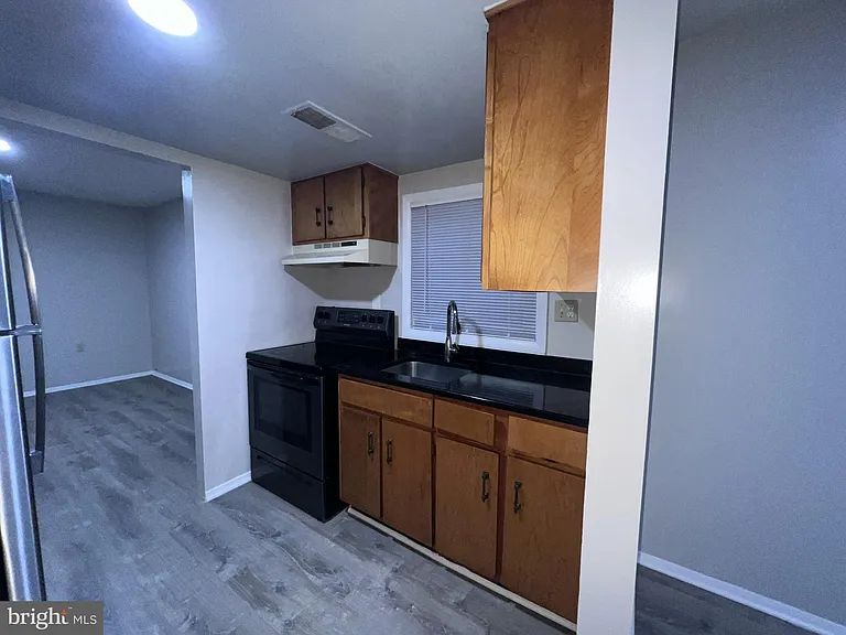 217 Haverhill Rd — Photo 8