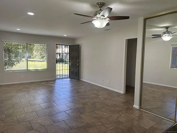 3rd image of 914 N Fig St APT A