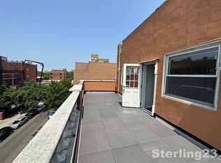 30-37 30th St, Astoria, NY 11102