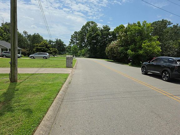 5th image of 705 Mason Tucker Dr