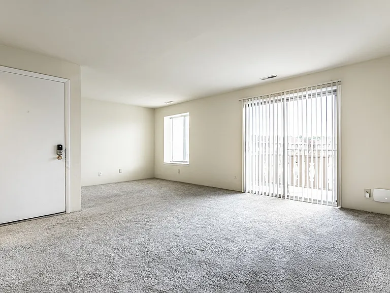 Scarborough Lake Apartments — Photo 2