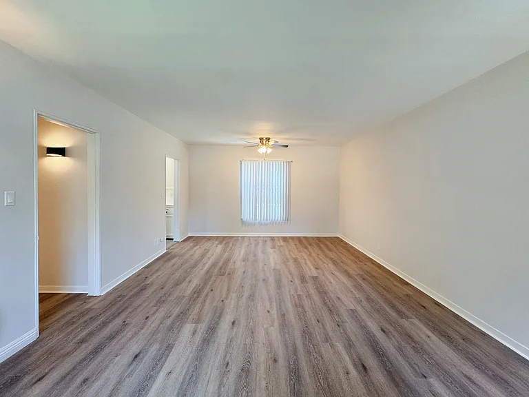 877 S Marengo Ave #899 — Photo 5