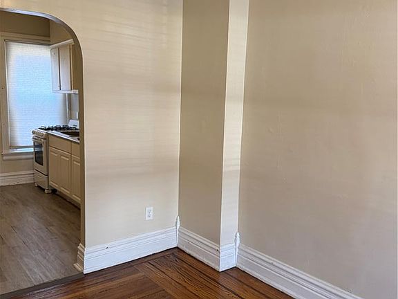 5th image of 814-814.5 Washington St
