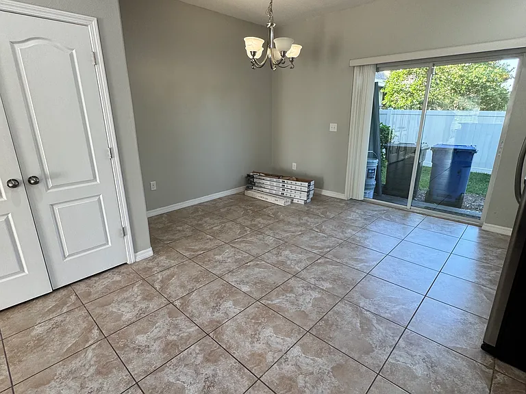 2707 Lantern Hill Ave — Photo 8