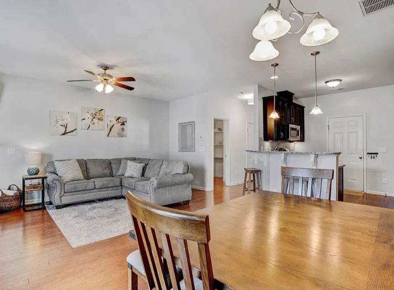 224 Beaconwood Ln — Photo 3