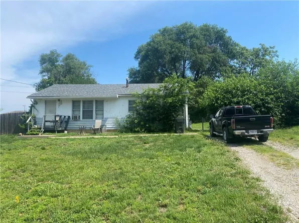 601 W Market St, Holden, MO 64040