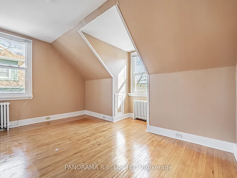 8 33rd St #4 — Photo 5