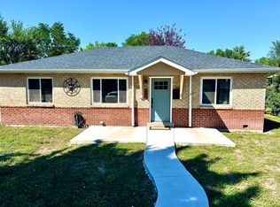 8087 W 17th Ave, Lakewood, CO 80214