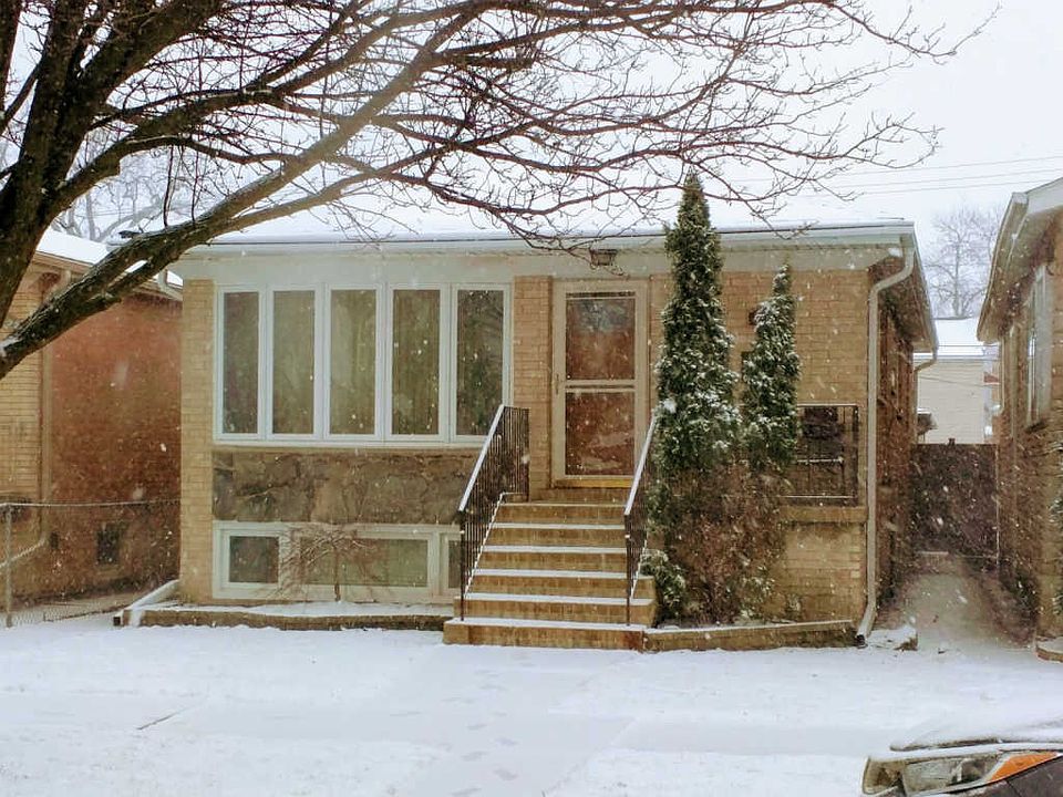 1st image of 3321 N Plainfield Ave