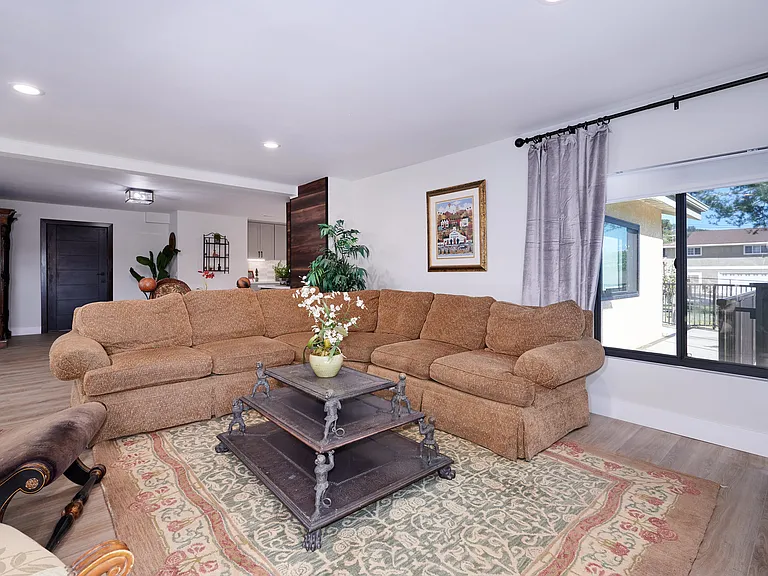 50 Lori Ln — Photo 13