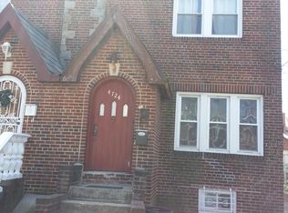 4724 Robinson St, Flushing, NY 11355