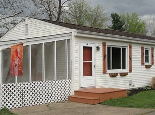 587 Sunset Dr, Ravenswood, WV 26164