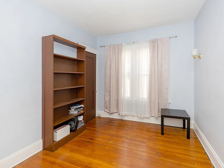 2658 Hampshire Rd — Photo 9
