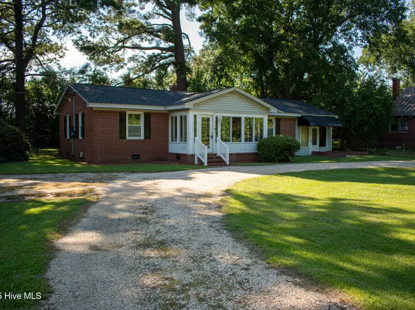 4049 Us Hwy 117, Pikeville, NC 27863