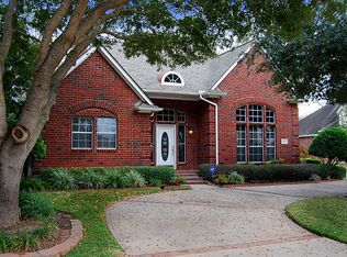 4402 Whickham Dr, Weston Lakes, TX 77441
