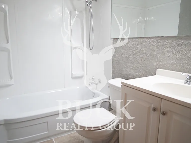 6706 SE 15th St — Photo 13