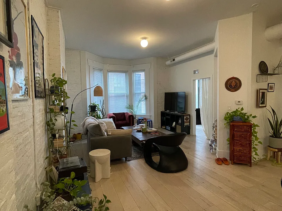 324 S Racine Ave #4N