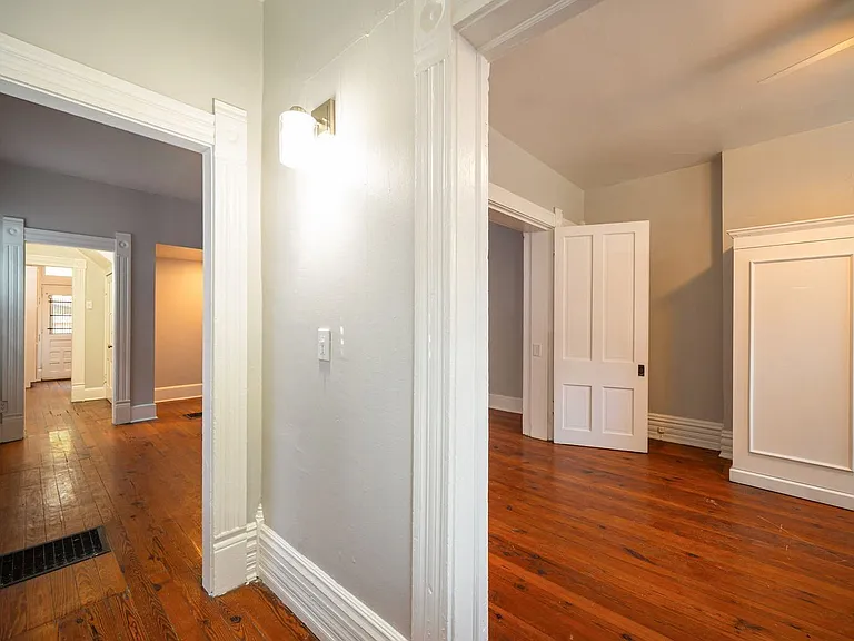 247 W 3rd Ave — Photo 2