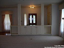 1st image of 18 Granburg Cir
