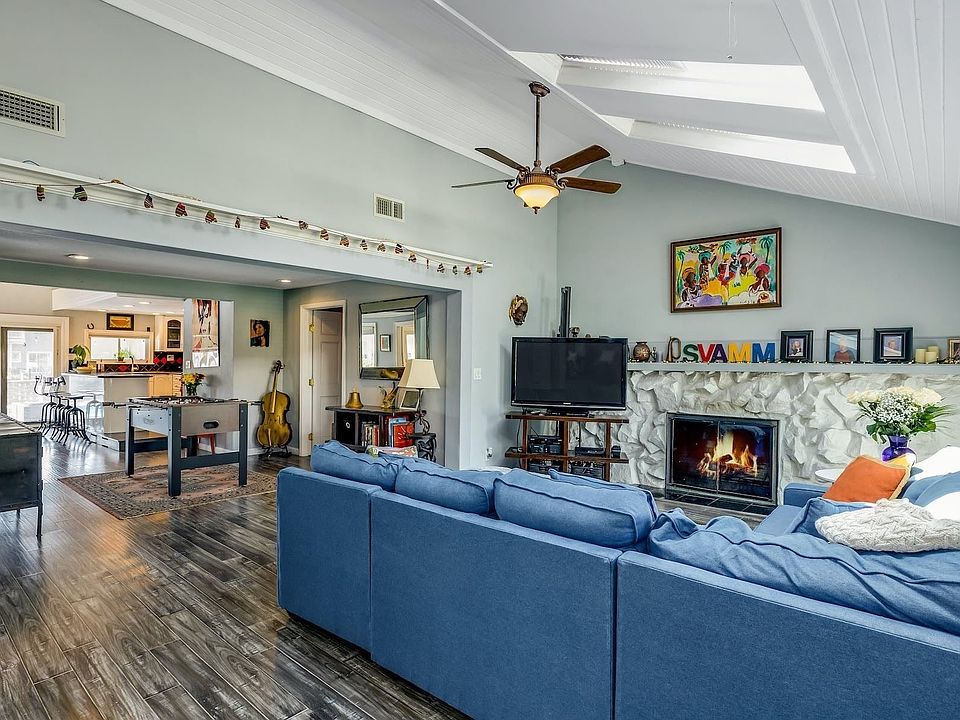 118 Lighthouse Rd, Babylon, NY 11702 MLS 3479146 Zillow