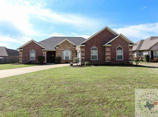 3 Silverleaf Ln, Texarkana, TX 75503