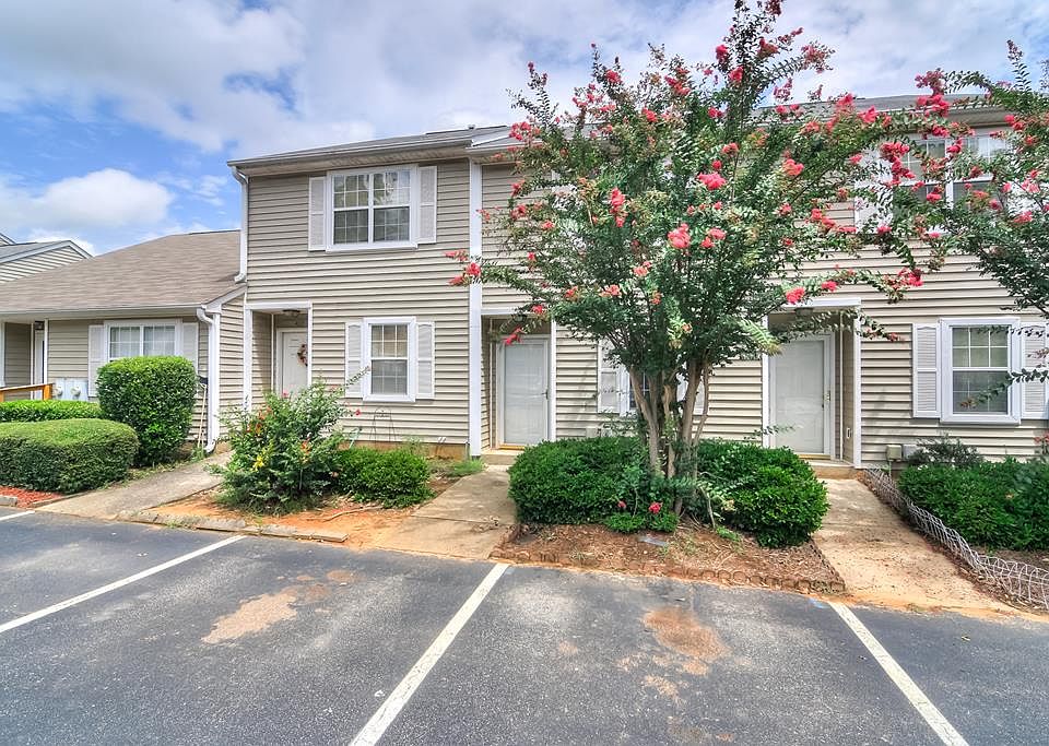 1st image of 4719 Brookwood Dr