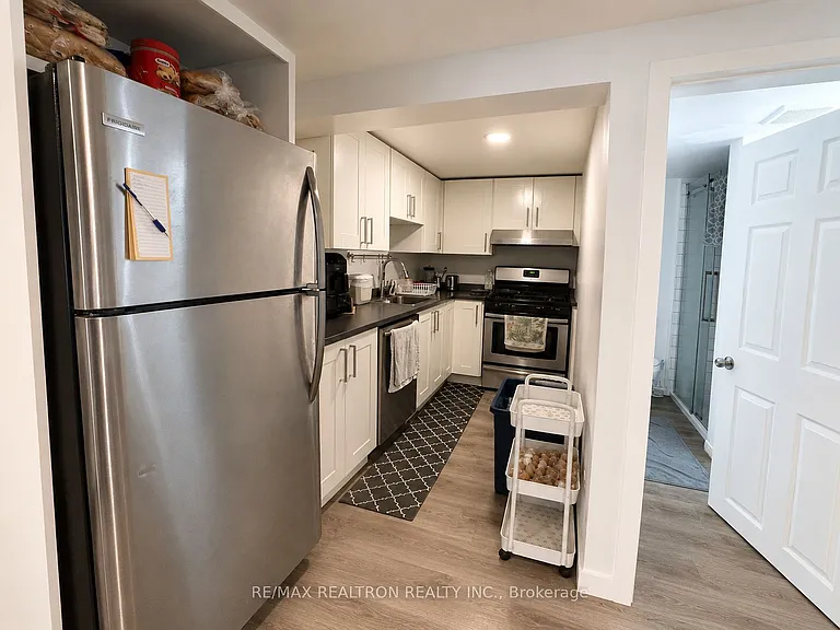 14 Jasper Ct #B — Photo 4