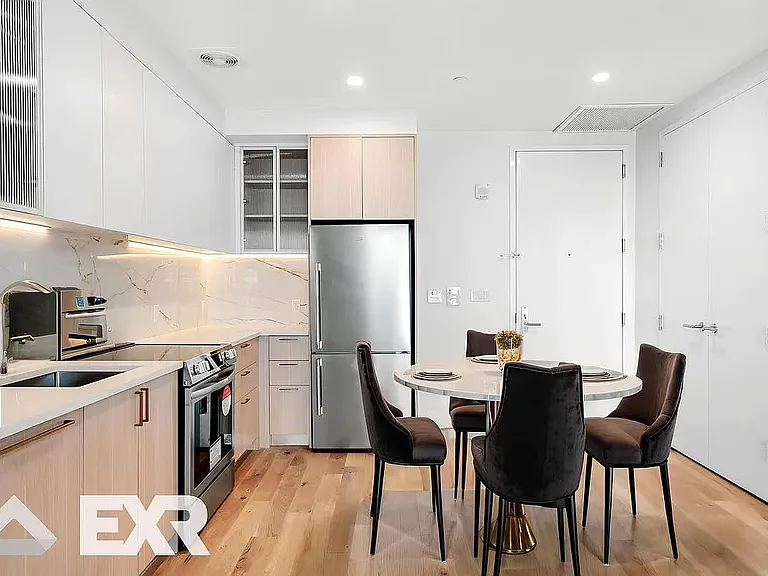69 Adams St #24U — Photo 2