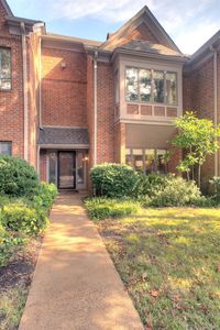 484 E Racquet Club Pl, Memphis, TN, 38117