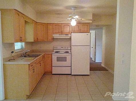 3rd image of 3024 Lake Vista Dr