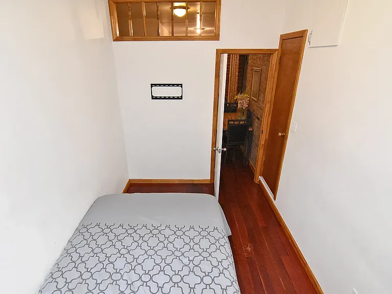 123 Ludlow St #12 — Photo 4