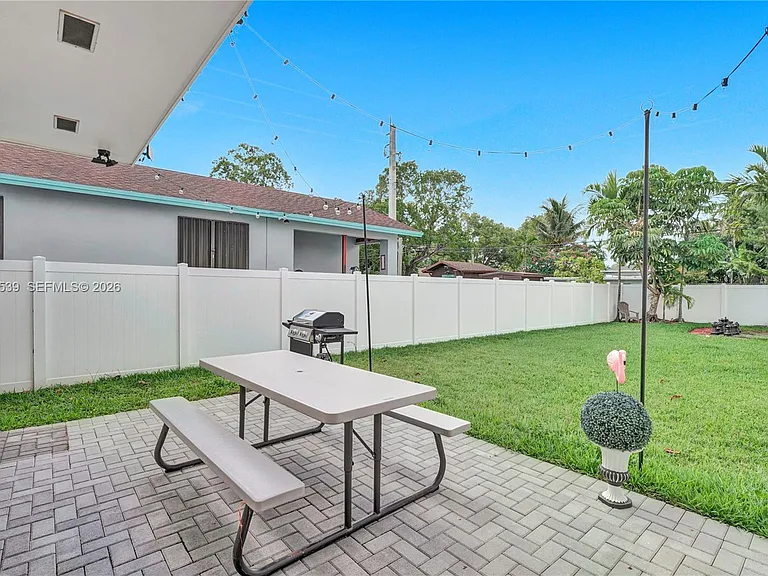 1704 Rodman St #1 — Photo 16