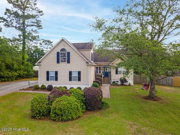 1177 Roberts Road, Newport, NC 28570