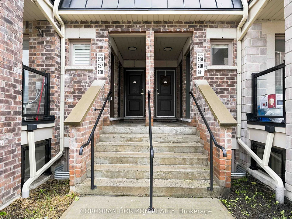 60 Parrotta Dr #258