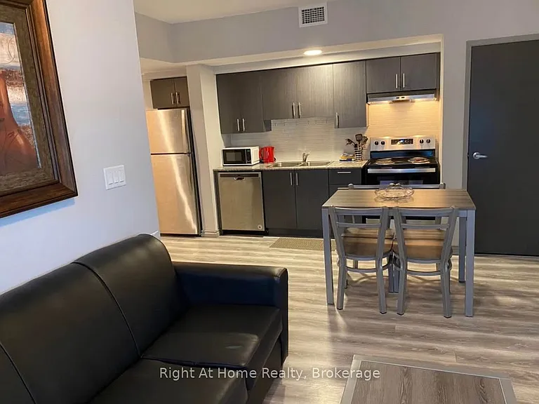 275 Larch St #H201 — Photo 2