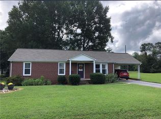 428 E 19th St, Newton, NC 28658