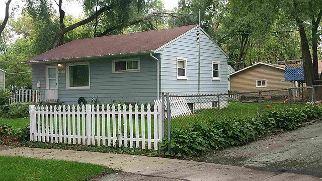 2nd image of 2809 N Butrick St