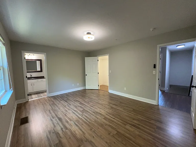 1126 Maple Tree Ln — Photo 23