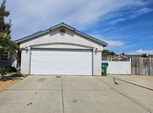 2734 Pine St, Selma, CA