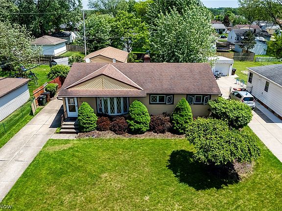 3rd image of 7555 Dawn Haven Dr