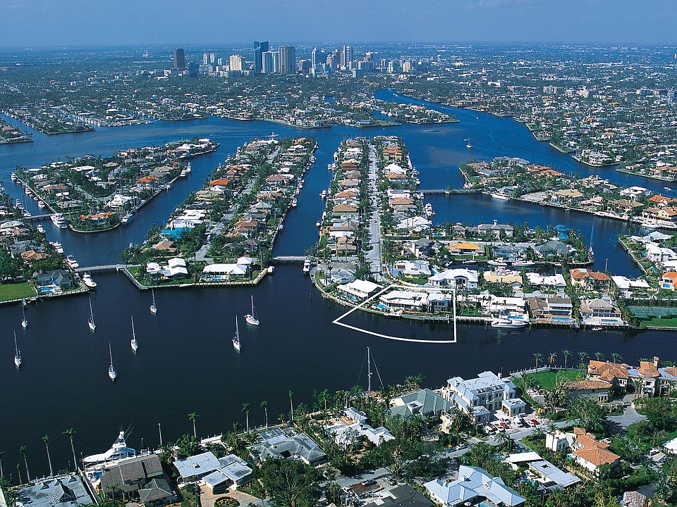 1st image of 60 Isla Bahia Dr